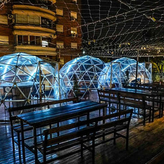 Domos para bar realizados por Lonera San Román